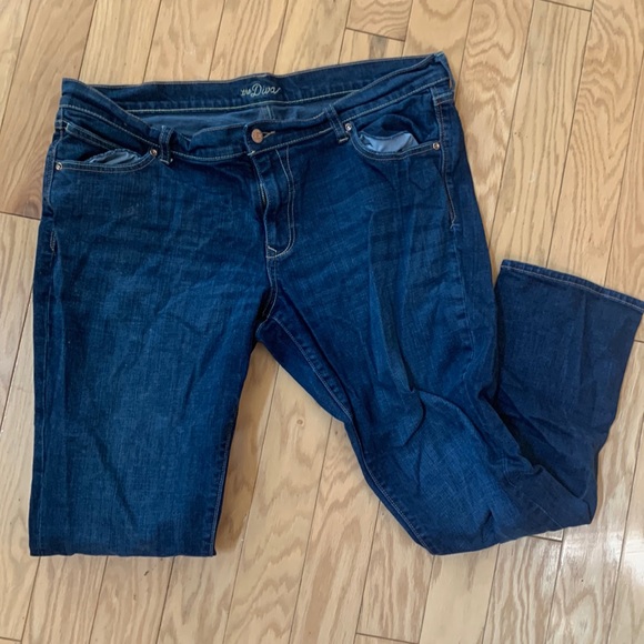 Old Navy The Diva dark Denim Jeans Size 16 - Picture 1 of 2